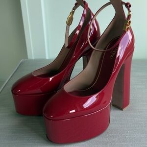 Valentino pumps
